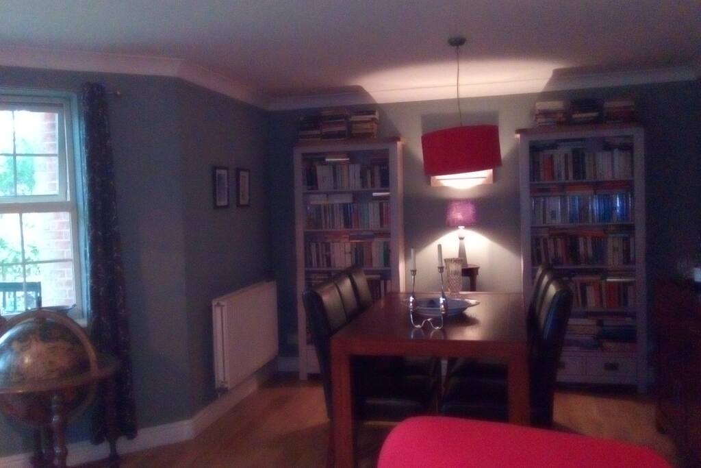 Sitting/Dining Room