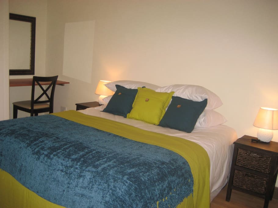 Epic Guest House - Intaba room