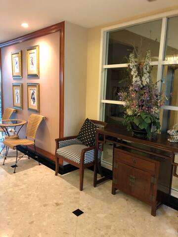 Luxurious & Spacious gallery image 4