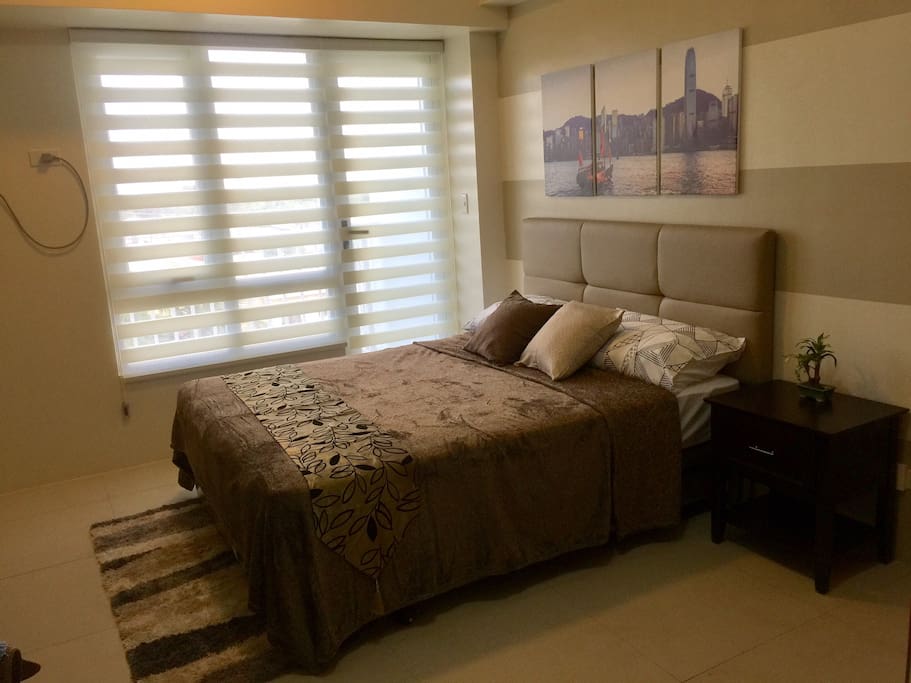 With pull out bed