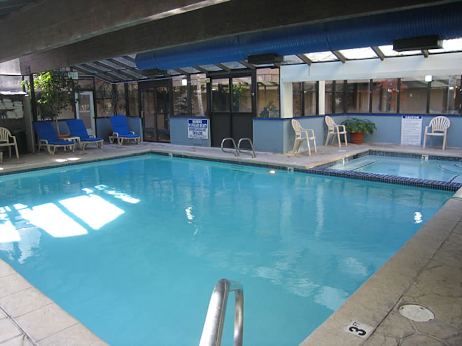 Laundry facilities,
Indoor pool, whirlpool hot tub, and
barbecues
are available.