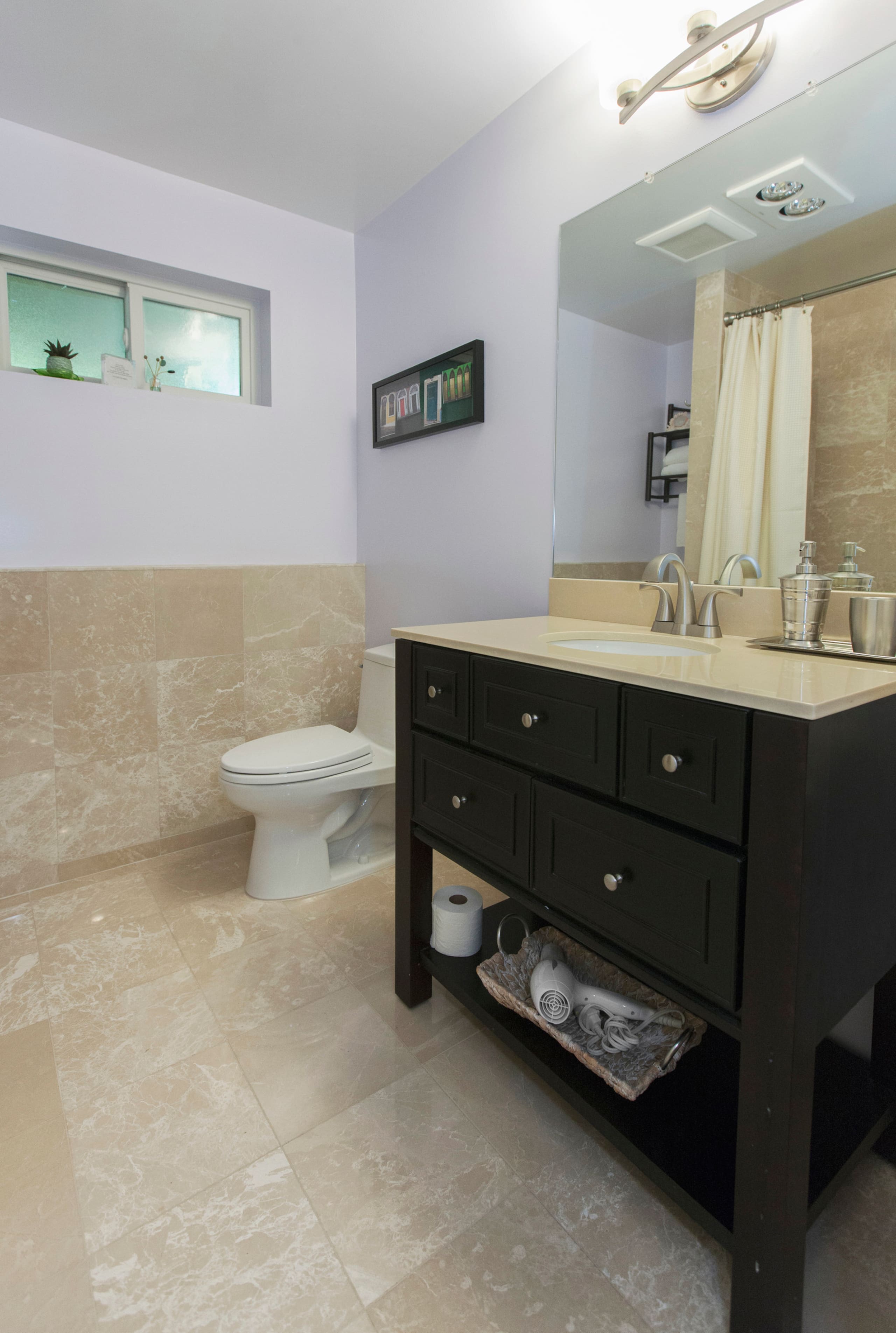 The Suite! Large cozy studio with private entrance - Image 18