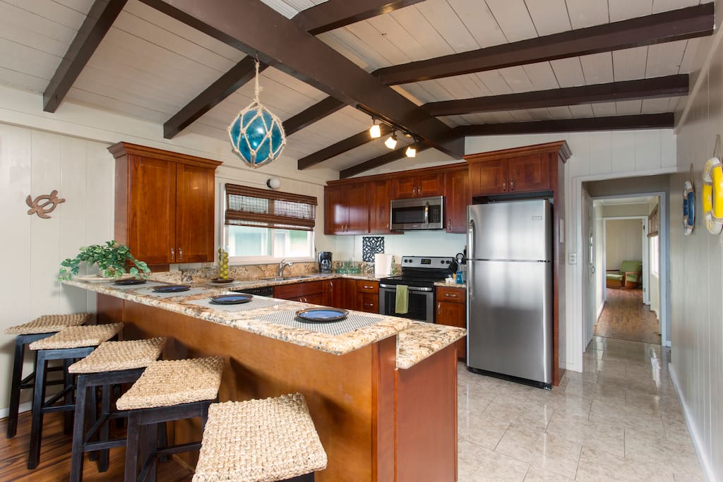 Turtle bungalow kitchen and breakfast bar.