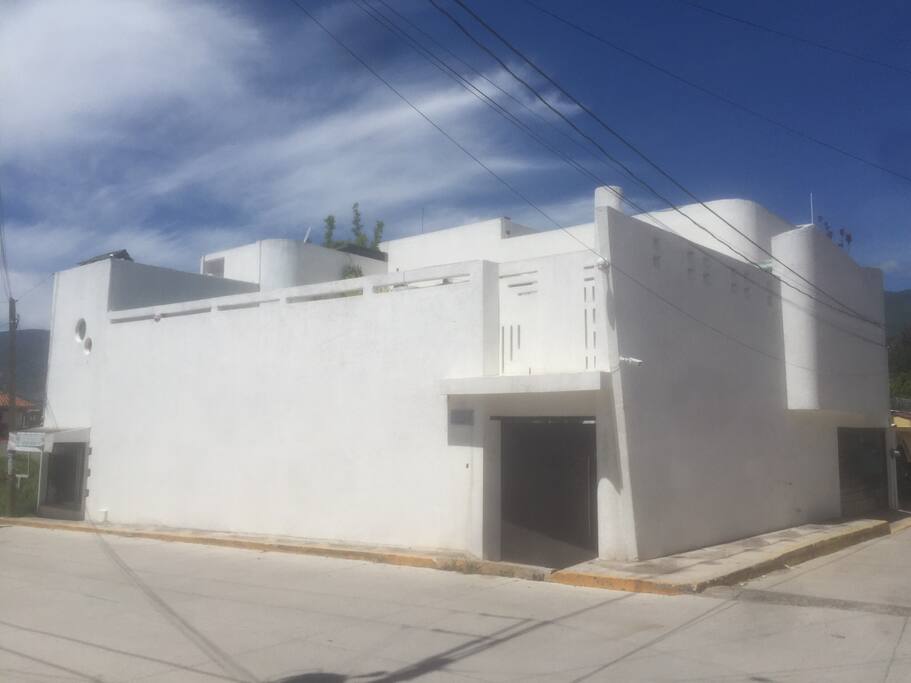 Fachada principal de la casa