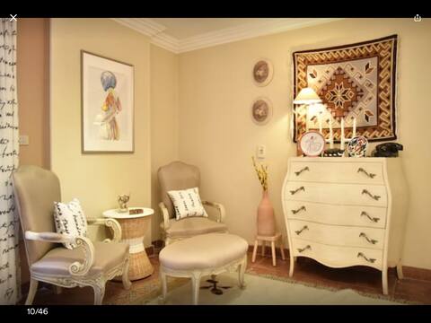 Location, bright, clean, and design (Maadi)