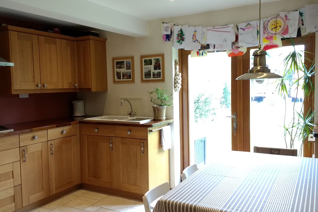 Kitchen
Ground floor
