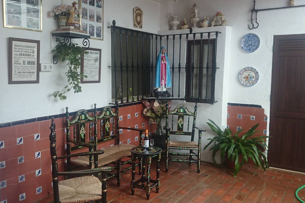 Patio donde esta situada la habitación.