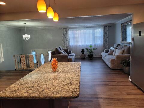 5 Bedroom Beautiful Home with Open Floor Plan