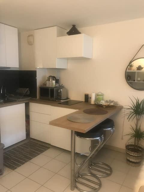 Deux pièces piscine ferme due au covid 19