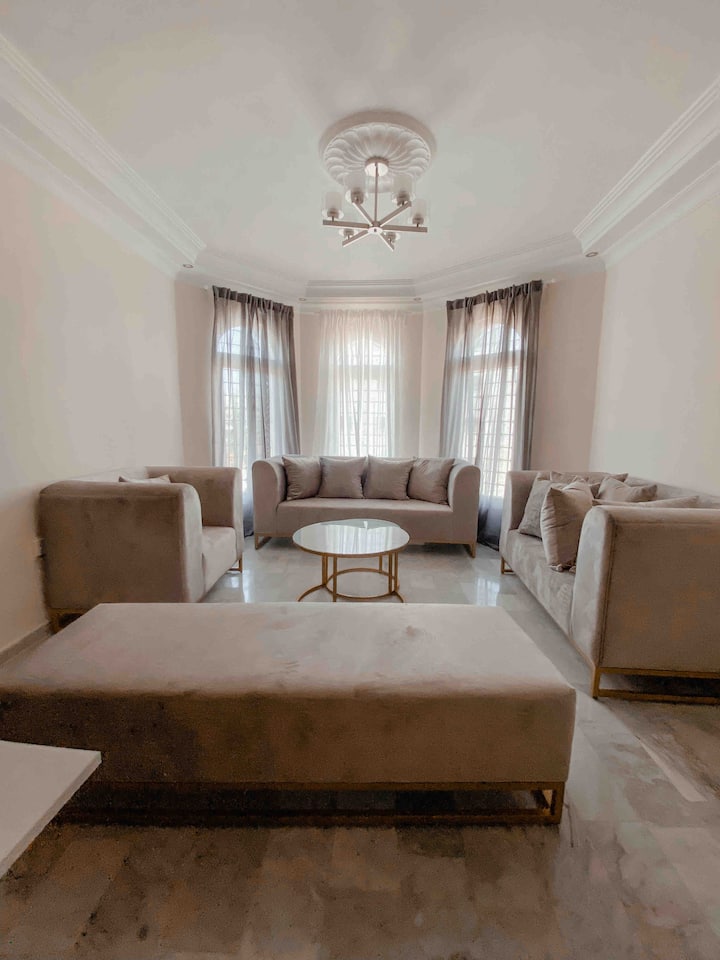 Lovely Apartment With Balcony In Amman - Amman