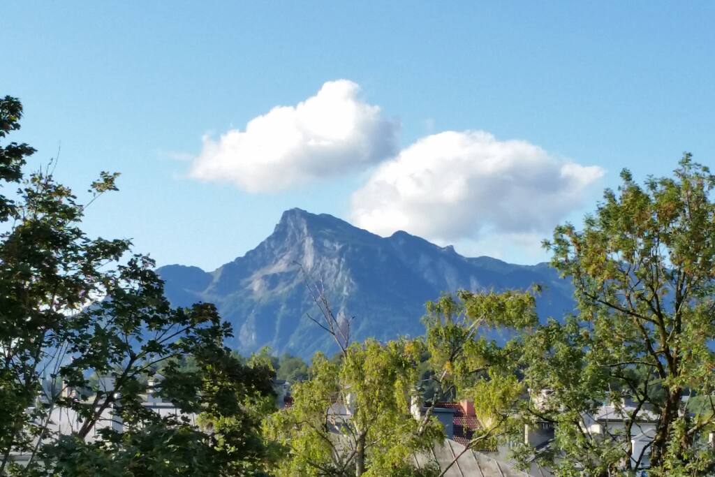 Blick nach Süden zum Untersberg