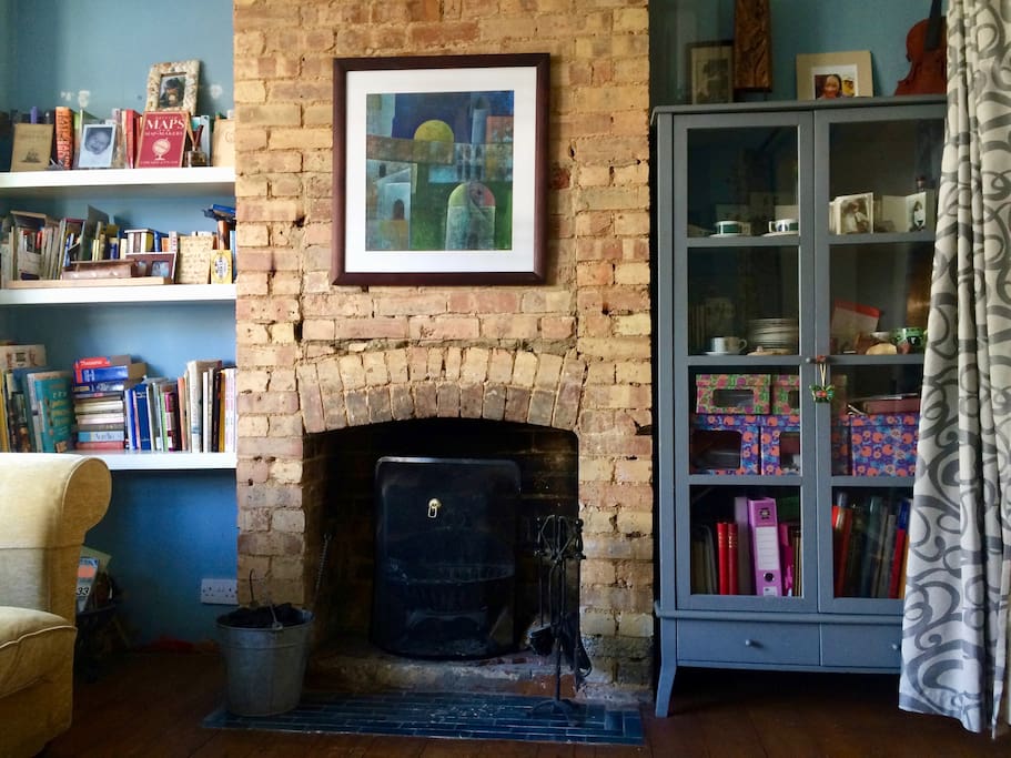 Cosy Lounge with open fire
