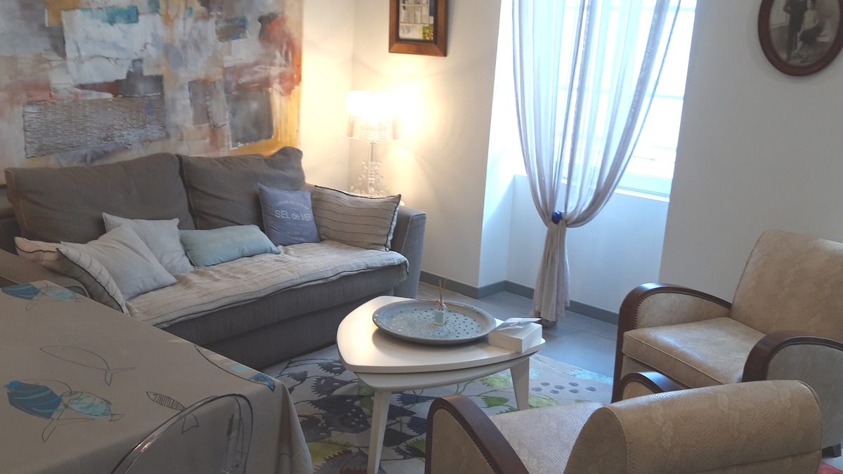 Propriété Airbnb réussie: The market apartment à La Rochelle