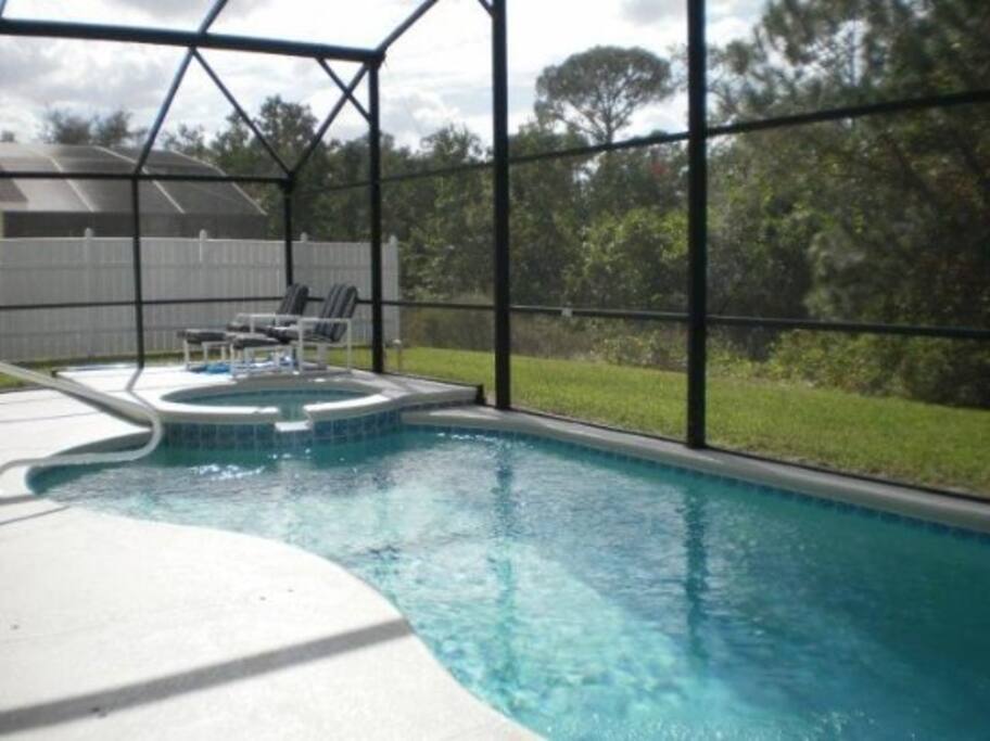 Boat,Watercraft,Pool,Water,Yard