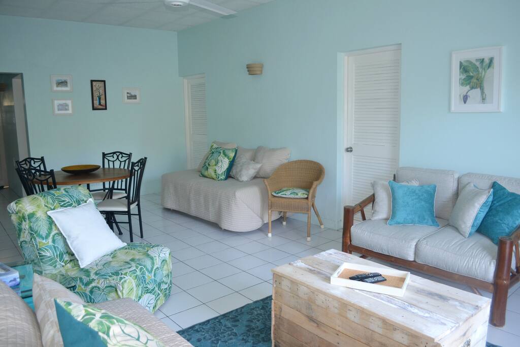 Living/Dining Room