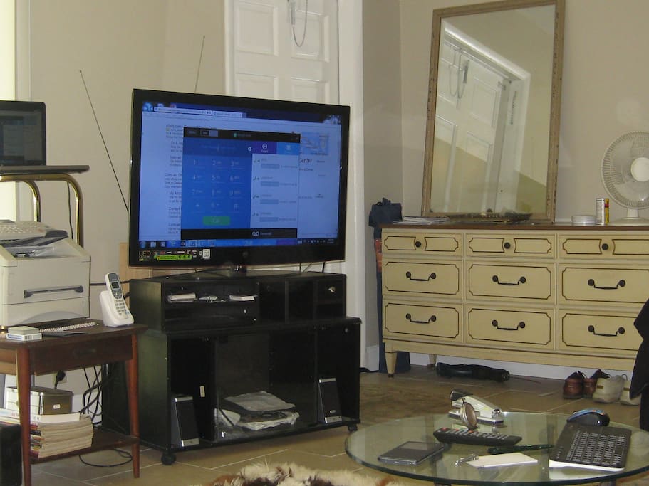 big screen tv with computer