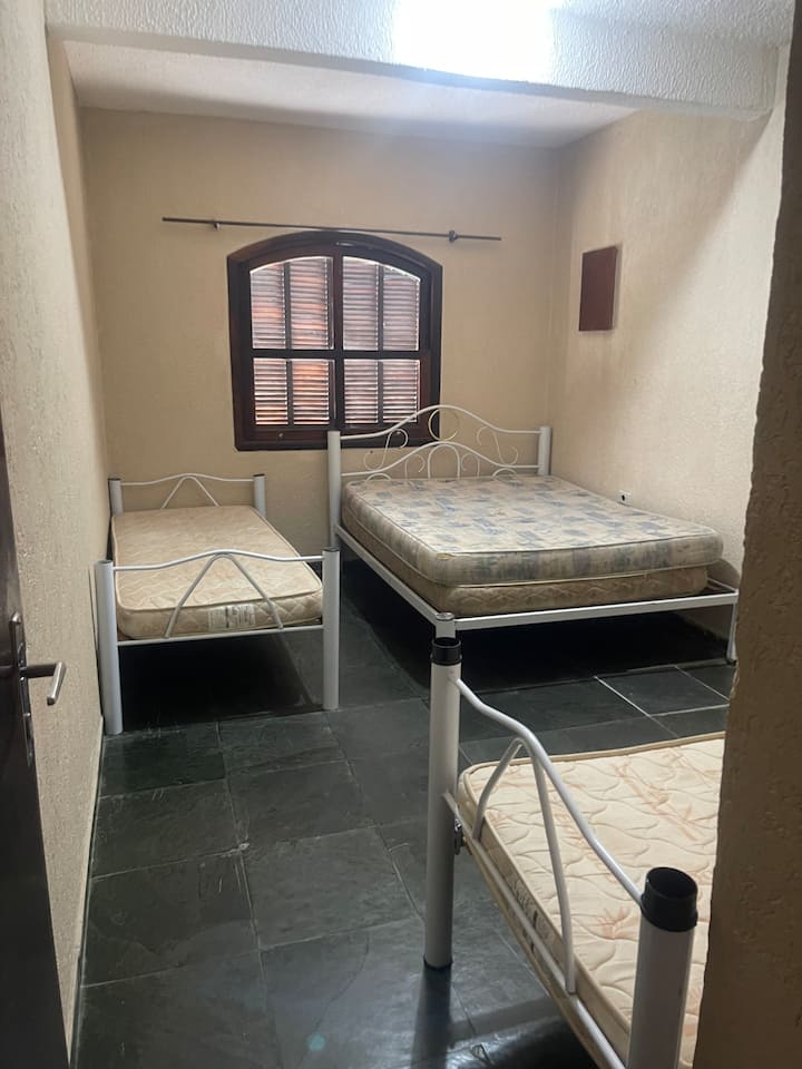 غرفة النوم 2