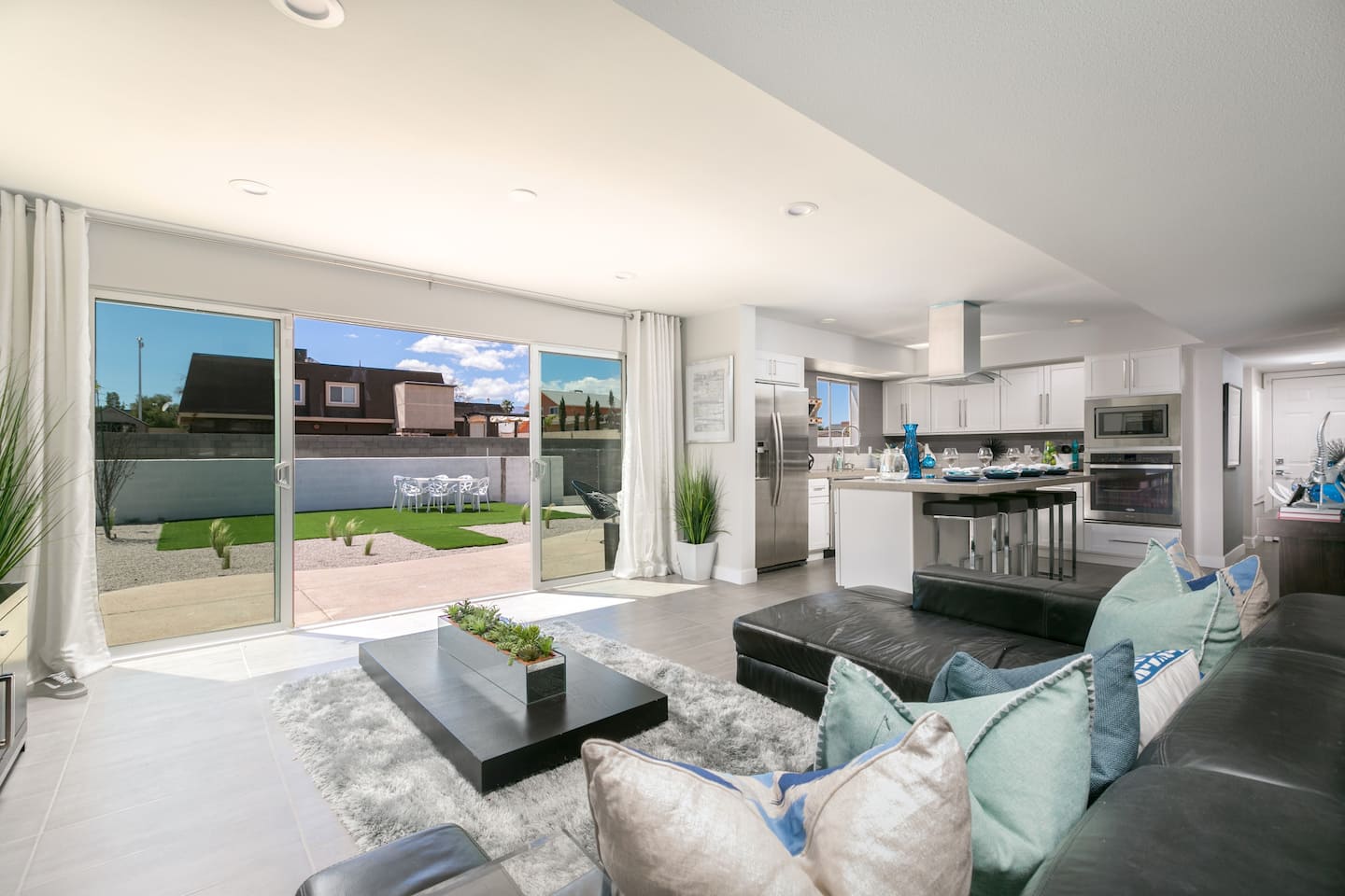 19 Dreamy Airbnb Las Vegas Vacation Rentals 79 Amazing Over-the-Top Airbnb in Las Vegas!