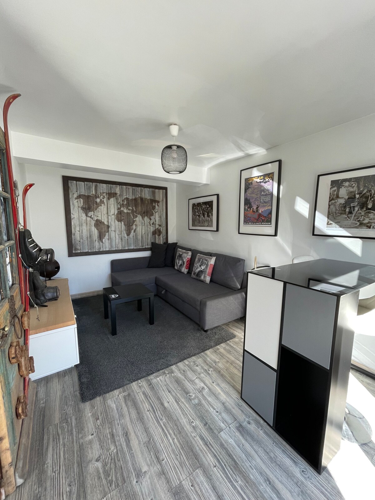 Successful Airbnb property: Cozy apartment in Bourg D'Oisans... in Le Bourg D'oisans