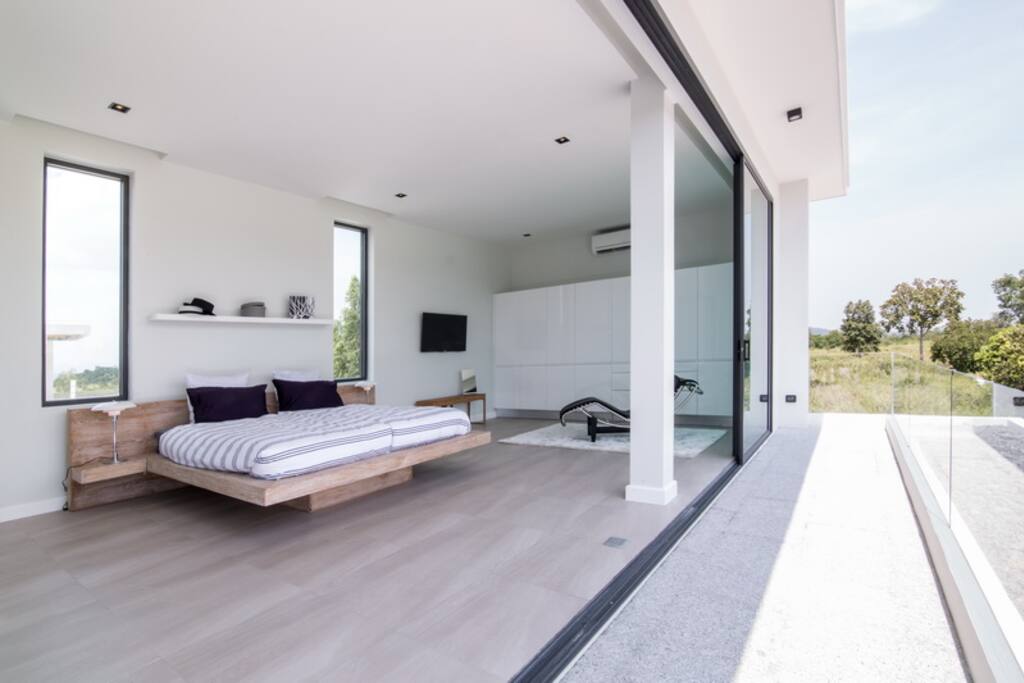 Indoor/outdoor living