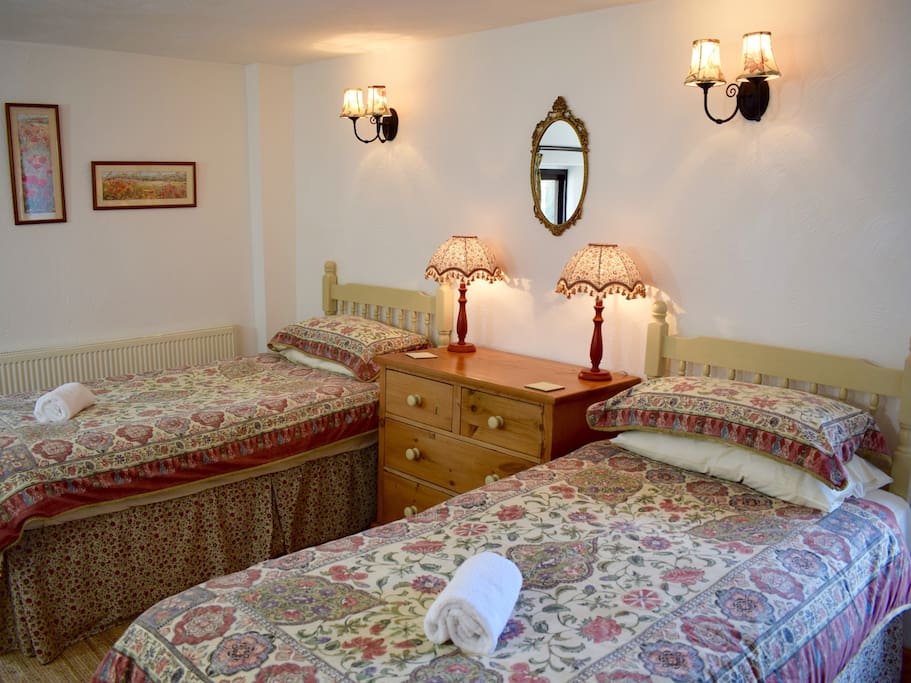 Bedroom Two in Ivy Cottage