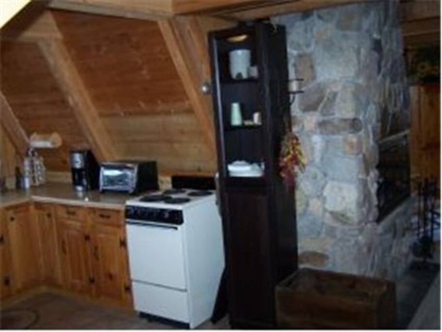 Full kitchen