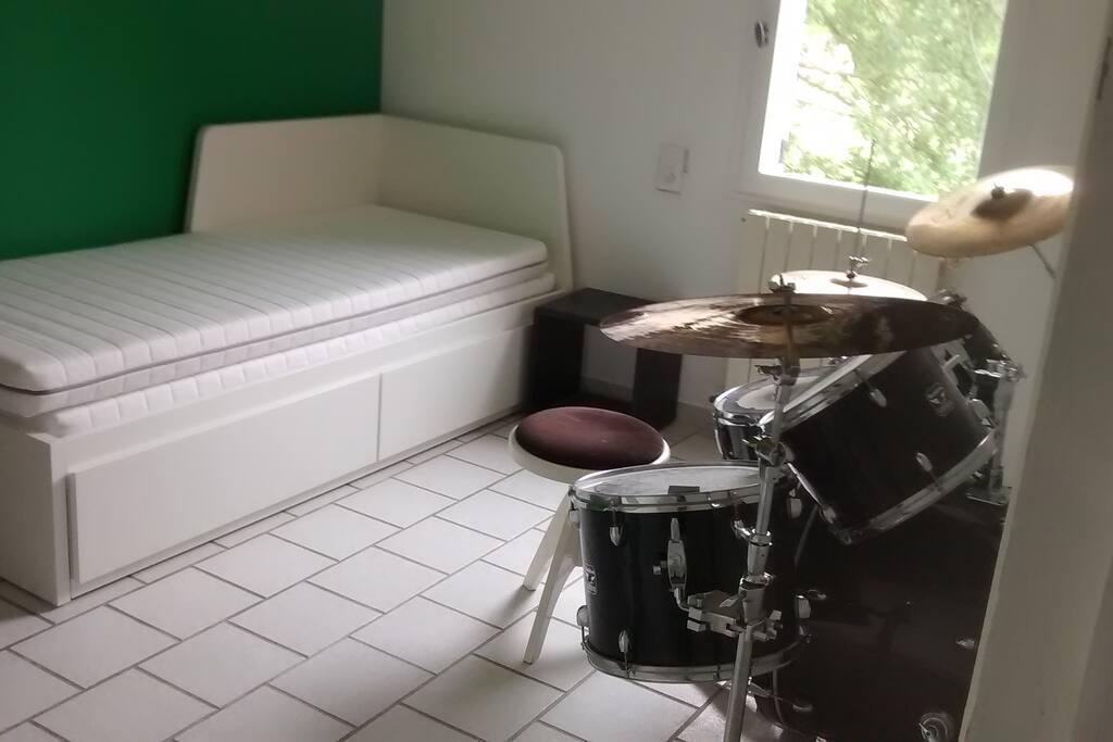 Chambre 2 le lit s'ouvre