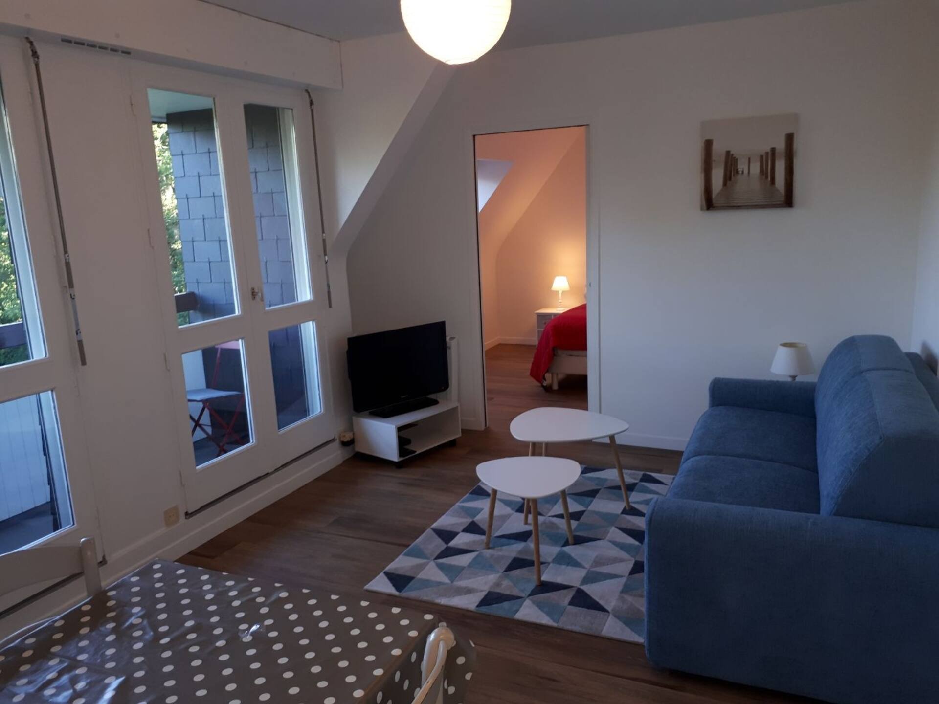 Two rooms within walking distance of the beaches and the village