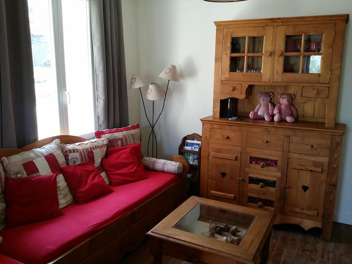 Au Centre De Dole Au Calme, Gîte 8 Personnes - 