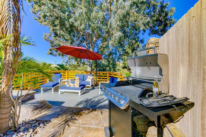 Luxury Oasis! Pool/Jacuzzi & Prime Location! gallery image 5