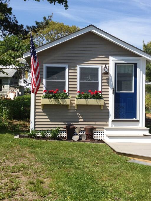 Dory Cottage (guest cottage)