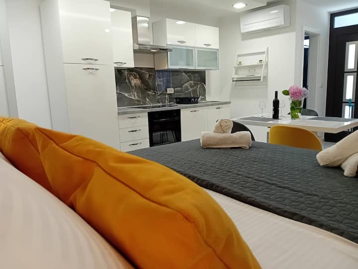 Modern Studio apartment Iva Flats for Rent in Rovinj, Istarska županija, Croatia Airbnb