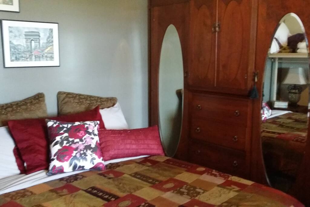 Comfortable bed. Including fresh linen and towels