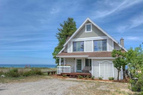 Ballein Family's "Innisfree" Cottage in Glen Arbor