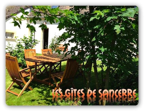 LIKE HOME 23 people, free breakfast, meals possible