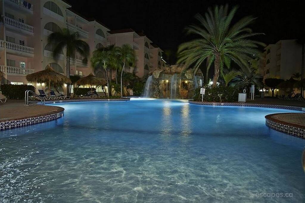 Temp are perfect for a dip after dusk..