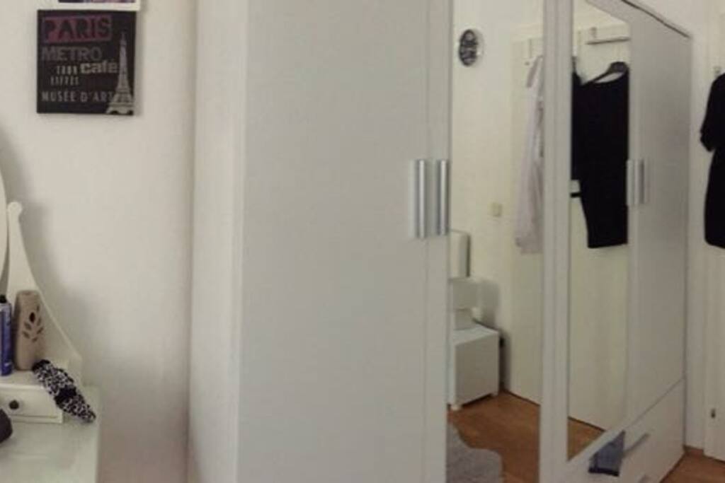 Schrank