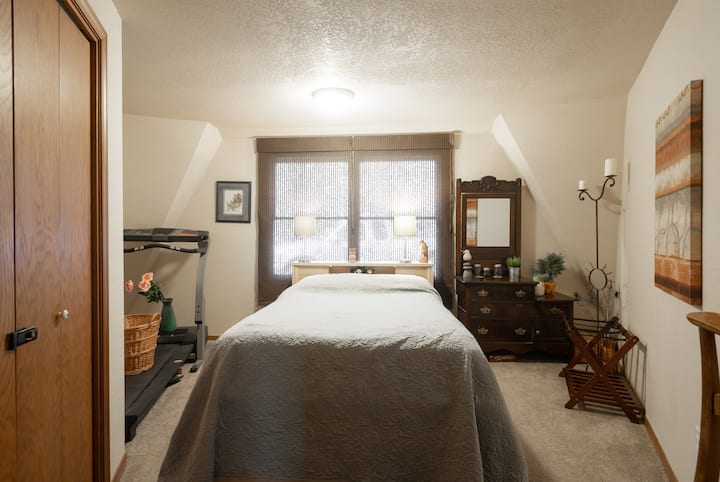 Bedroom #2 has a double bed. The dresser has decks of cards, chess, yawtzee texas hold 'em, balderdash, cribbage, UNO, Monopoly Deal, Funny or Die, dominoes, & Ticket to Ride. Great games for a retreat in the woods! Blow up air mattress in closet.