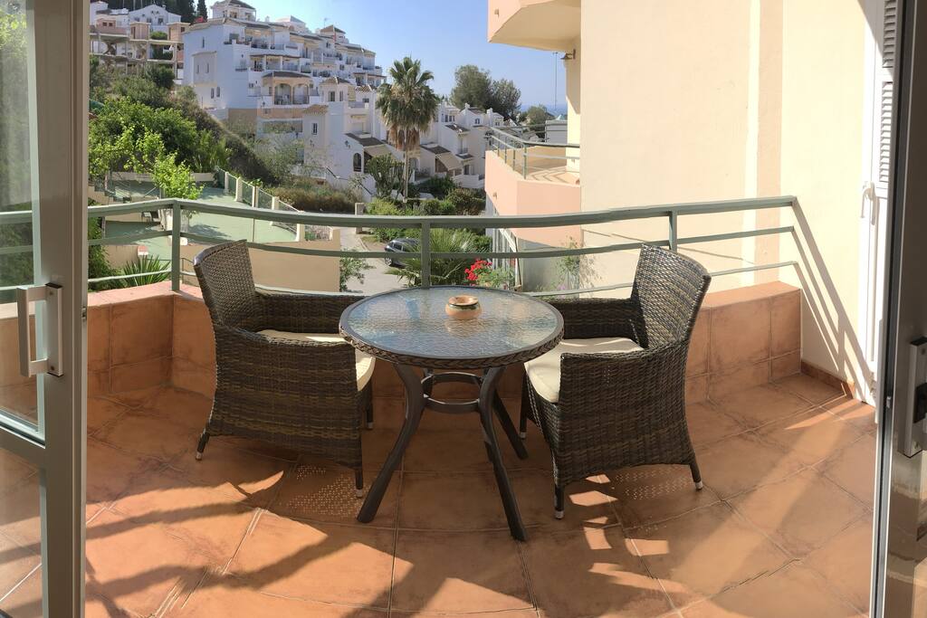 Dine Al Fresco