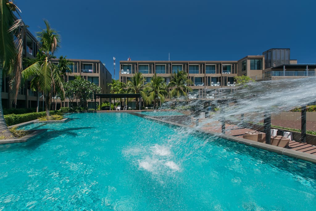 Swimming pool