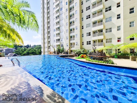 Superior 2BR. Parahyangan Residences by AYA Stays