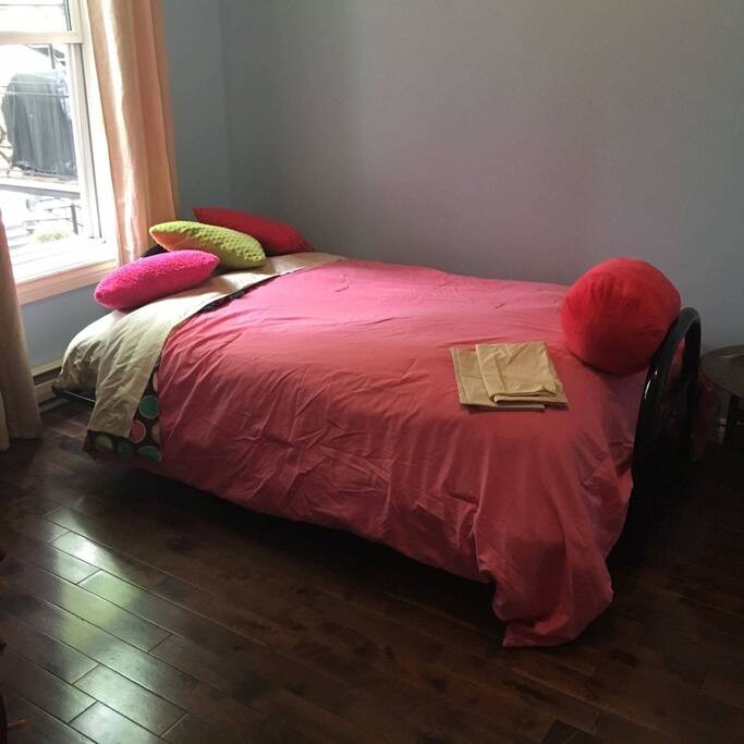 Chambre privée, lit double confortable