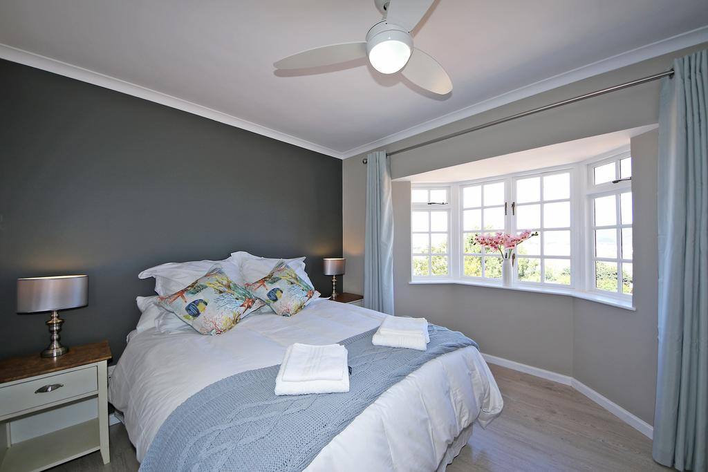Bay window