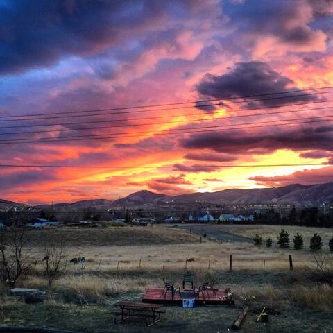 Master suite with views of the mountains