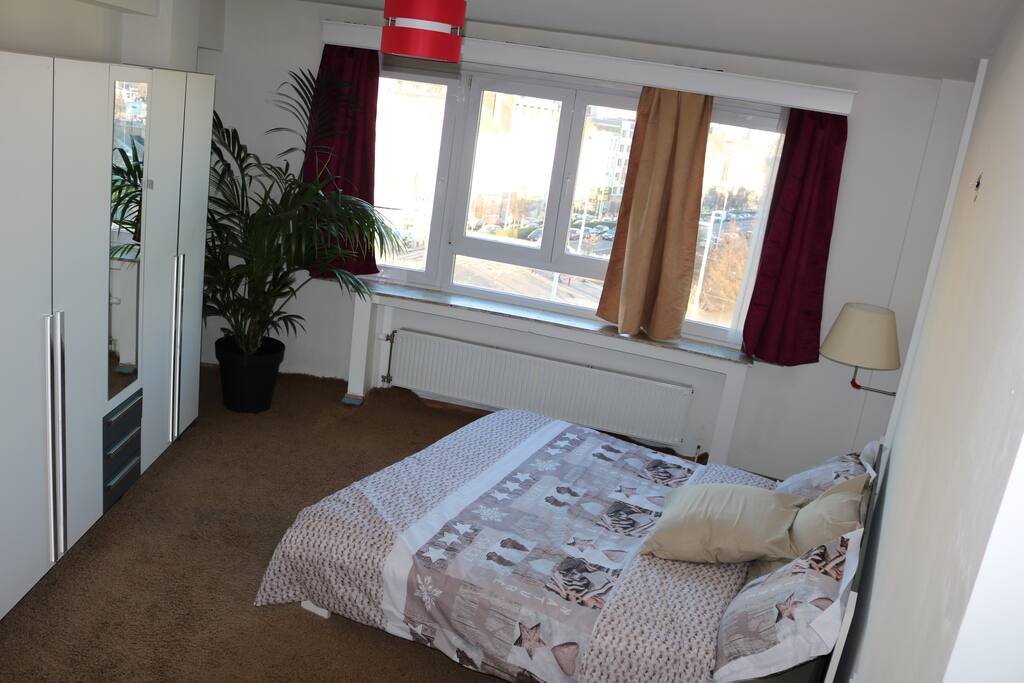 Private Bedroom (Chambre Privée)
