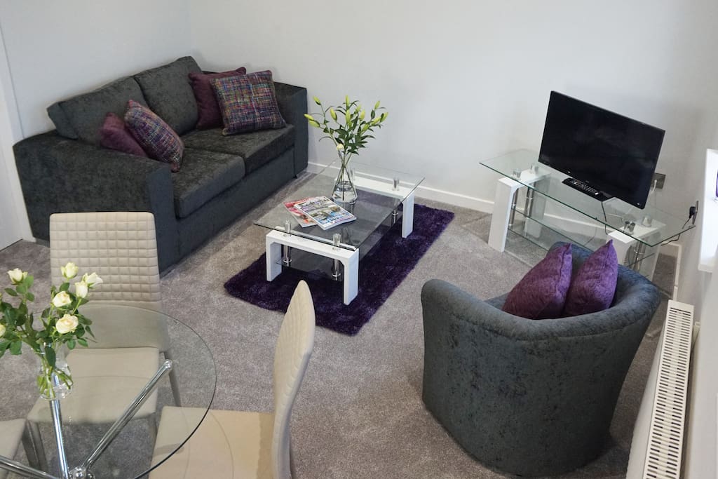 B Alderley Apartment Living Area One