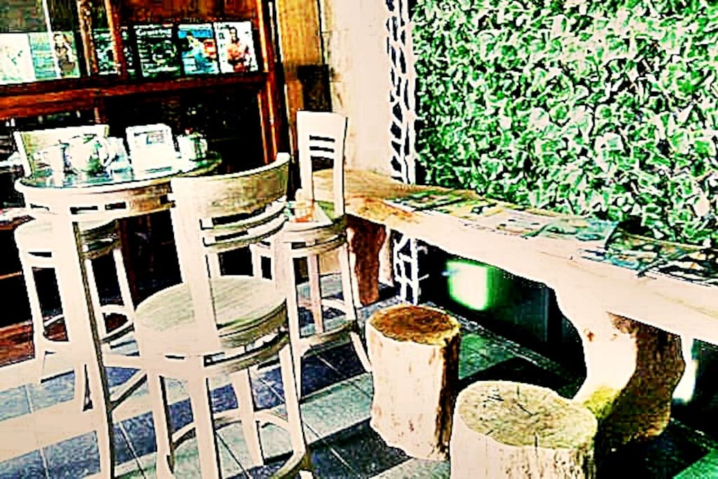 Magz House Cafetaria. Enjoy the breakfast at this tiny spot. Various magazines are available to read.