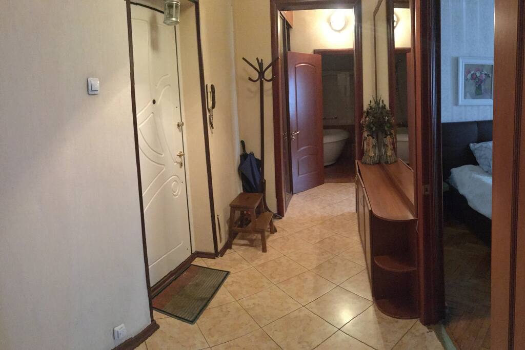 Просторная прихожая