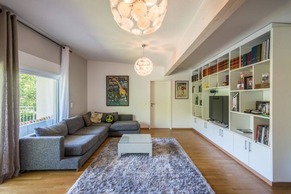sitting room 2nd floor