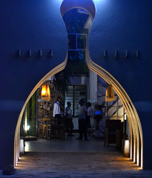 Entrance to the Hotel